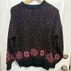 Entourage snowflake  vintage sweater size med can fit larger winter Christmas